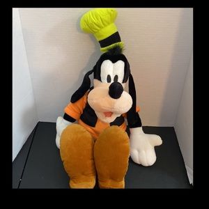 NEW WALT DISNEY WORLD GOOFY